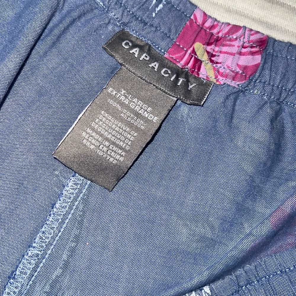 Capacity capri pants